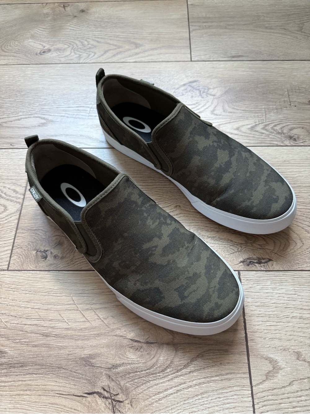 Oakley B1B Classic Slip On Shoes Men’s Sz 12 Green Brush Camo Slip-On Sneakers